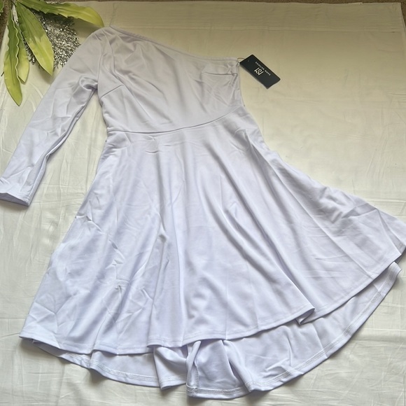 Chic One-Shoulder White Dress - Picture 7 of 12